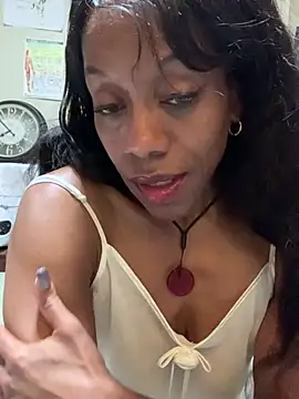 NatalieGainer goodies online show from April 17, 12:46 am