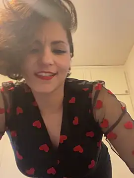 eva luz online show from May 14, 5:09 pm