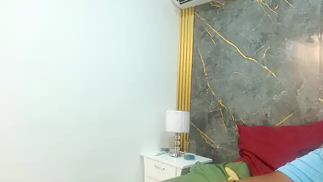 JORDAN MOOR online show from March 2, 7:54 pm