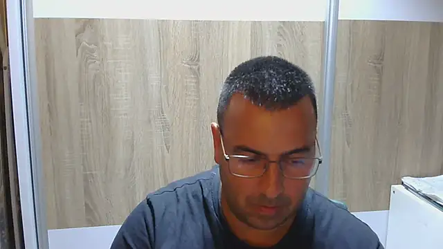 Snapshot of VanillaTime78-Jorge chatting on May 27, 5:15 am VanillaTime78-Jorge online show from May 27, 5:15 am
