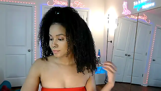 JazmineFoxx online show from May 11, 8:06 pm