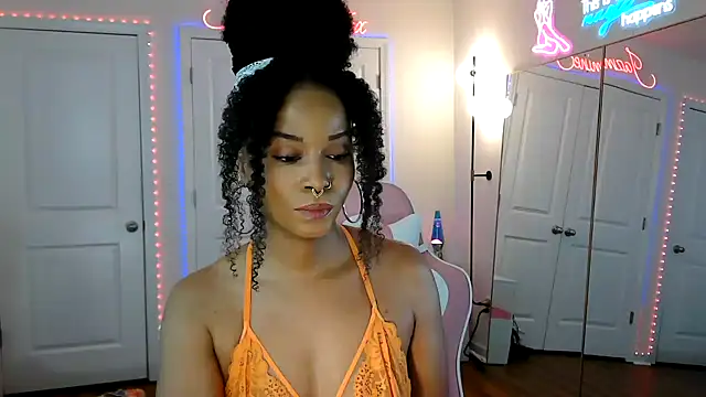 JazmineFoxx online show from May 16, 4:17 pm