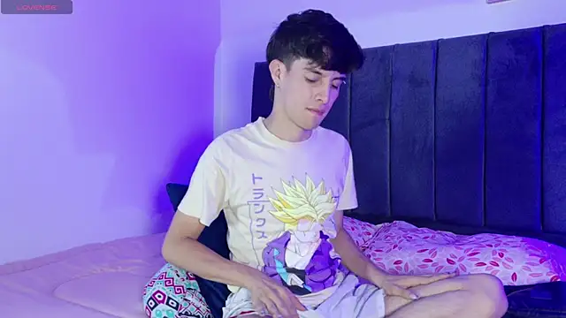 axxxel twink online show from May 12, 2:08 am
