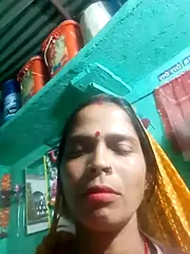 Snapshot of Hot_eras4 chatting on February 4, 5:19 pm Hot eras4 online show from February 4, 5:19 pm