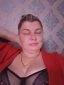 KristinaLowq online show from May 25, 9:21 pm