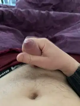 petitsexe52 online show from March 19, 8:40 am