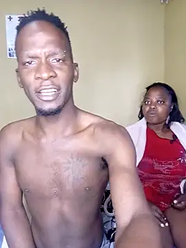 YOURSHORTGIRL online show from April 7, 5:52 am