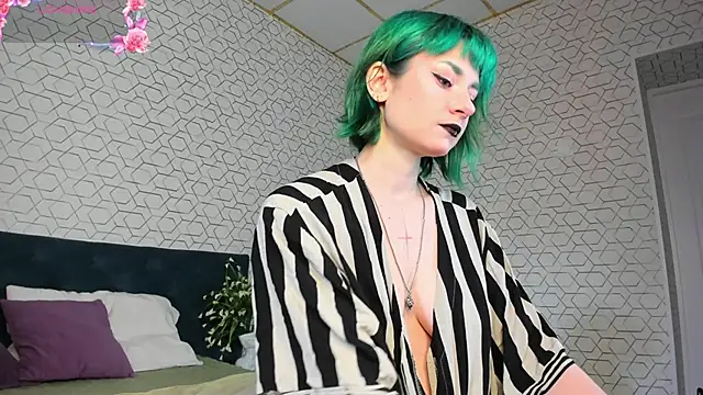 Scarle Whisper online show from May 18, 9:26 am