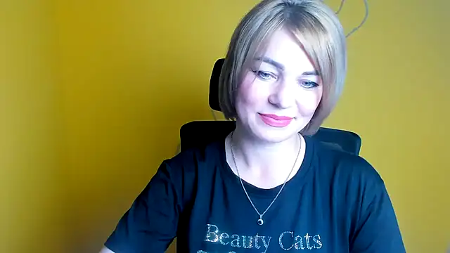 CuttieEmma online show from June 26, 11:58 am