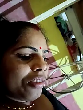 Snapshot of Priyakoli4568 chatting on February 18, 4:36 pm Priyakoli4568 online show from February 18, 4:36 pm