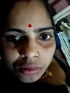 Snapshot of Priyakoli4568 chatting on February 23, 5:10 pm Priyakoli4568 online show from February 23, 5:10 pm