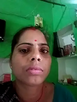 Snapshot of Priyakoli4568 chatting on April 4, 8:01 am Priyakoli4568 online show from April 4, 8:01 am