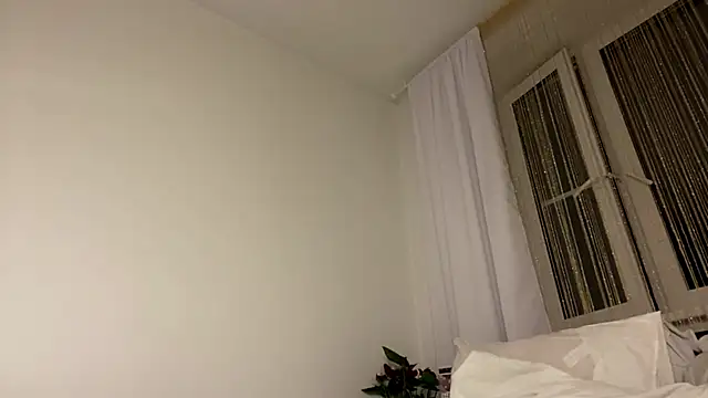 lil kittty online show from March 15, 9:43 pm