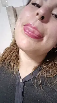 Snapshot of Kennya_Rodriguez chatting on April 16, 4:02 am Kennya Rodriguez online show from April 16, 4:02 am
