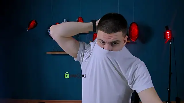 Snapshot of neo_raze chatting on February 14, 8:16 pm neo raze online show from February 14, 8:16 pm