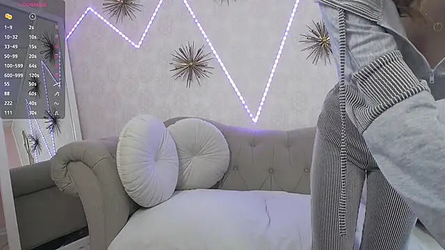 DreamyRosie online show from February 2, 12:59 pm