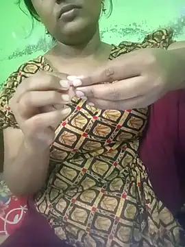 Snapshot of Romantic-Couple999 chatting on March 20, 9:36 am Romantic-Couple999 online show from March 20, 9:36 am