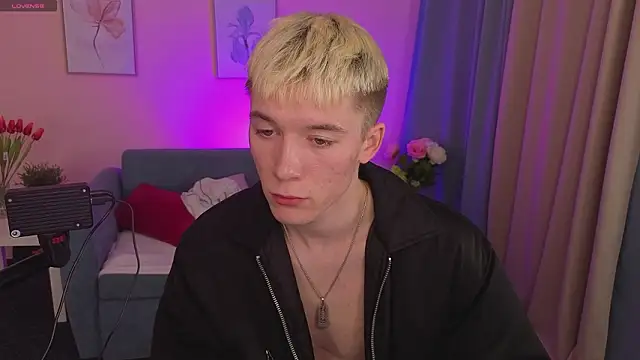 KevinParke online show from March 12, 6:14 pm