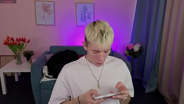 KevinParke online show from March 21, 11:15 am