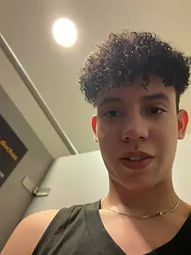 Snapshot of yoursexyjose chatting on July 9, 6:56 pm yoursexyjose online show from July 9, 6:56 pm
