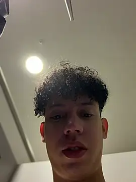 Snapshot of yoursexyjose chatting on July 12, 5:59 pm yoursexyjose online show from July 12, 5:59 pm