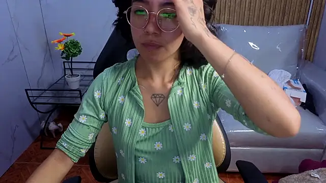 Lynn turner online show from February 3, 12:54 pm