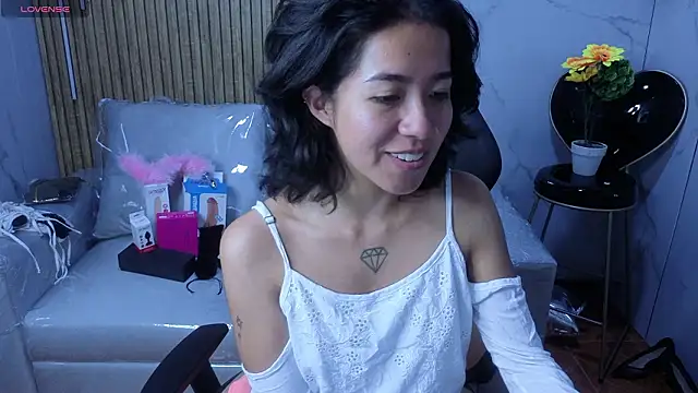 Lynn turner online show from February 21, 8:21 pm