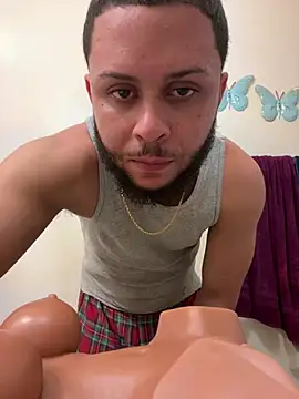 Snapshot of Tu_PaPi_Favorito chatting on July 2, 2:22 am Tu PaPi Favorito online show from July 2, 2:22 am