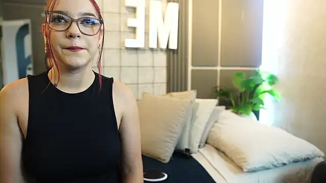 LiliCoxx online show from June 25, 1:26 pm