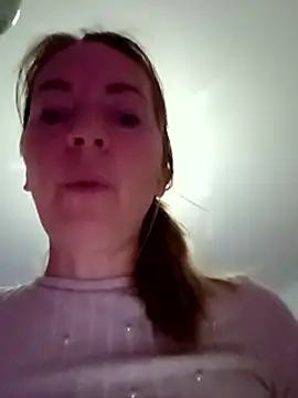 Snapshot of sexyrubyta chatting on March 22, 9:07 pm sexyrubyta online show from March 22, 9:07 pm