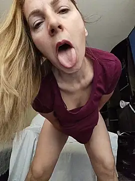 sexyrubyta online show from May 16, 9:06 am
