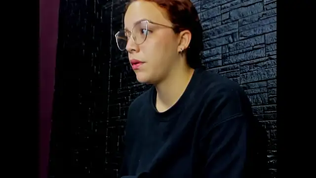 Miss Dior2 online show from April 14, 2:12 pm