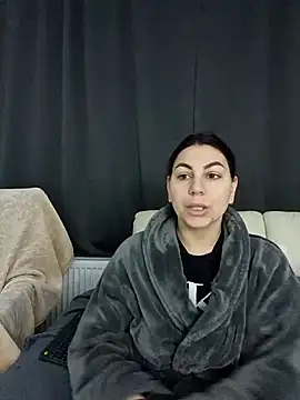 AbellaDesiree online show from March 6, 4:09 am