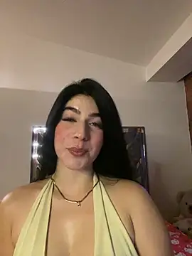  HannahFox  online show from March 17, 11:30 pm