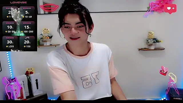 NathalialLooes online show from March 6, 5:37 am