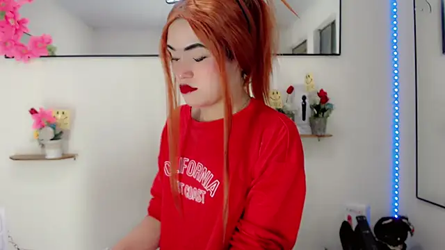 NathalialLooes online show from May 17, 5:31 pm