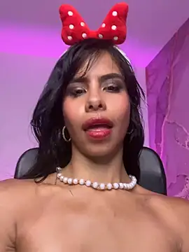canela salvaje online show from June 28, 7:14 am