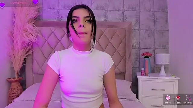 KarelyMitchel online show from March 15, 1:06 pm