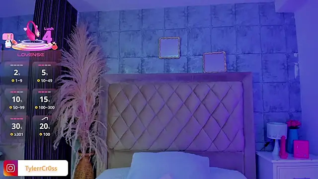 CleoFoxx  online show from April 2, 12:36 pm