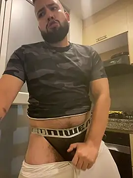 Dalton s online show from May 3, 1:33 am