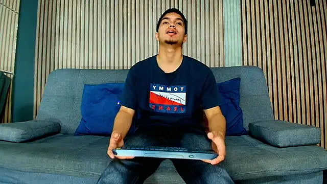 Derek freeman online show from February 9, 12:53 pm