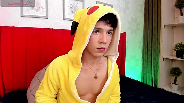 arlequiin  online show from March 20, 3:44 am