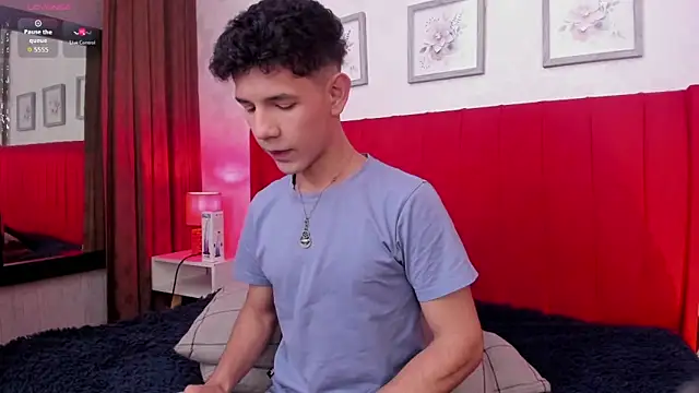 arlequiin  online show from April 2, 4:10 am