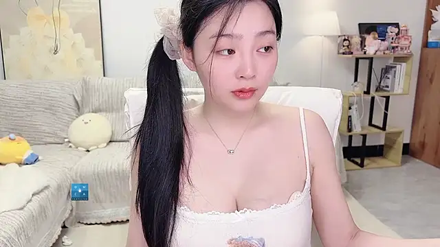 Snapshot of TaixiDiary chatting on April 9, 12:54 pm TaixiDiary online show from April 9, 12:54 pm