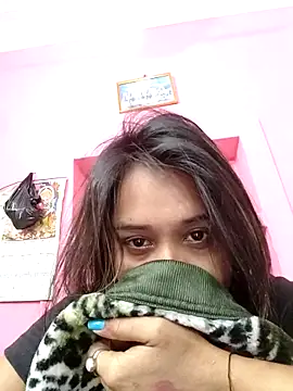 Snapshot of floraqueen2169 chatting on February 17, 8:11 am floraqueen2169 online show from February 17, 8:11 am