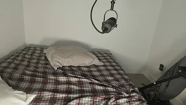 Snapshot of Begamc chatting on March 5, 6:48 pm Begamc online show from March 5, 6:48 pm