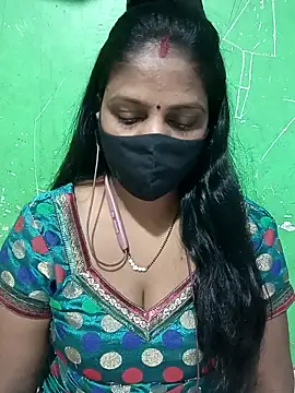 Snapshot of Parul-009 chatting on April 12, 5:12 am Parul-009 online show from April 12, 5:12 am