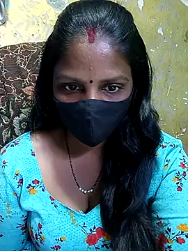 Snapshot of Parul-009 chatting on April 15, 5:58 am Parul-009 online show from April 15, 5:58 am