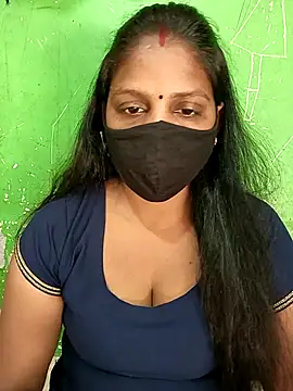 Snapshot of Parul-009 chatting on April 22, 9:01 am Parul-009 online show from April 22, 9:01 am