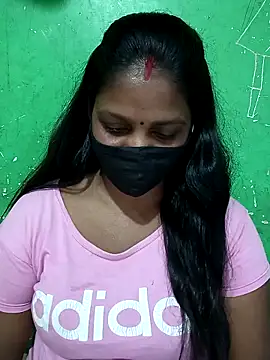 Snapshot of Parul-009 chatting on April 26, 6:00 am Parul-009 online show from April 26, 6:00 am
